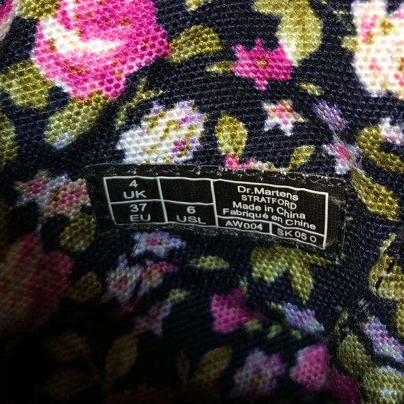 DR. MARTENS FLORAL BOOTS - Picture 10 of 12